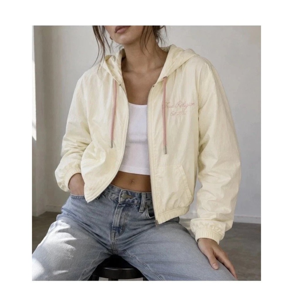 True Religion Lightweight Women's Windbreaker Jacket Cream Logo Hooded Sz L NWT